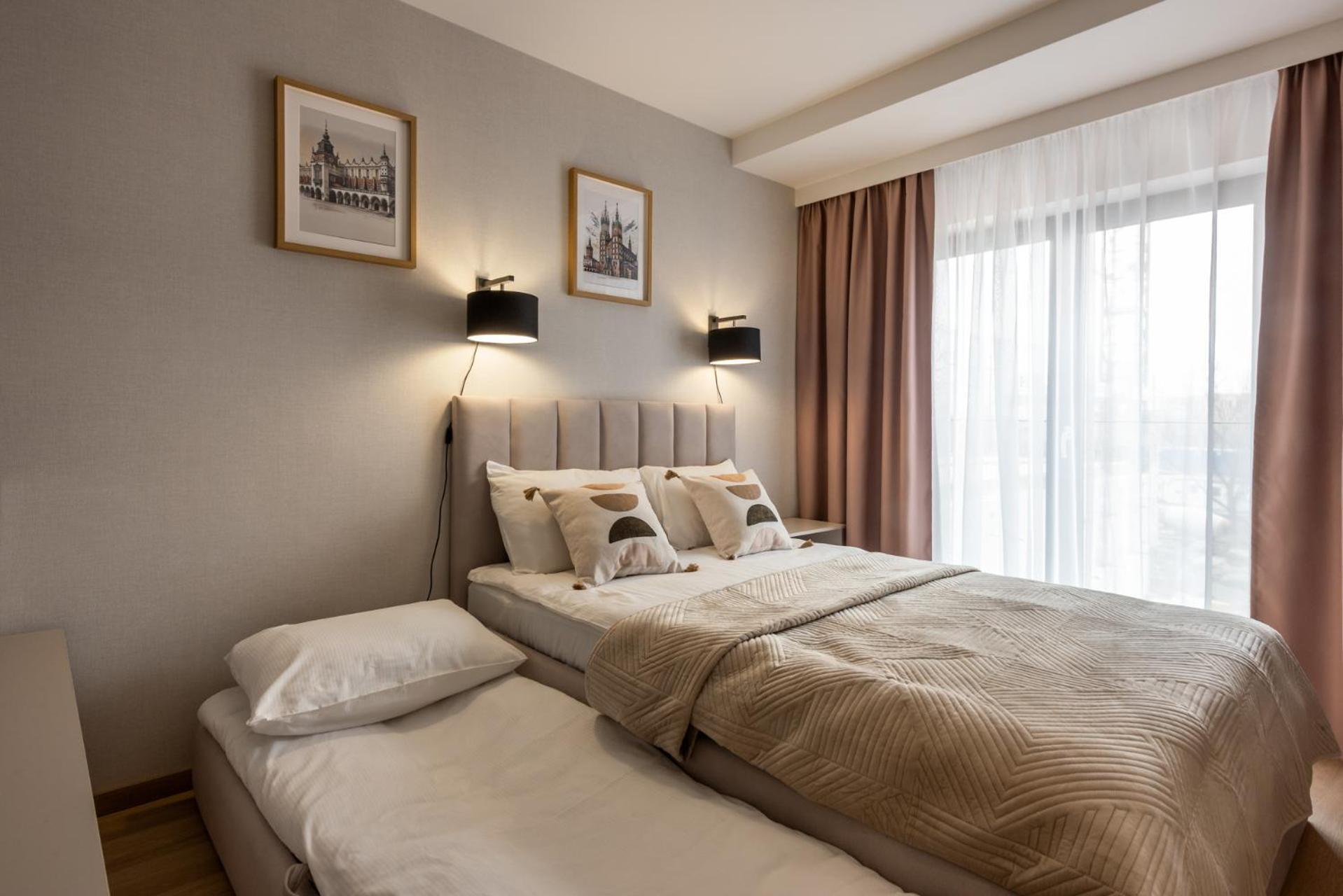 Iron Apartments Cracovie Extérieur photo
