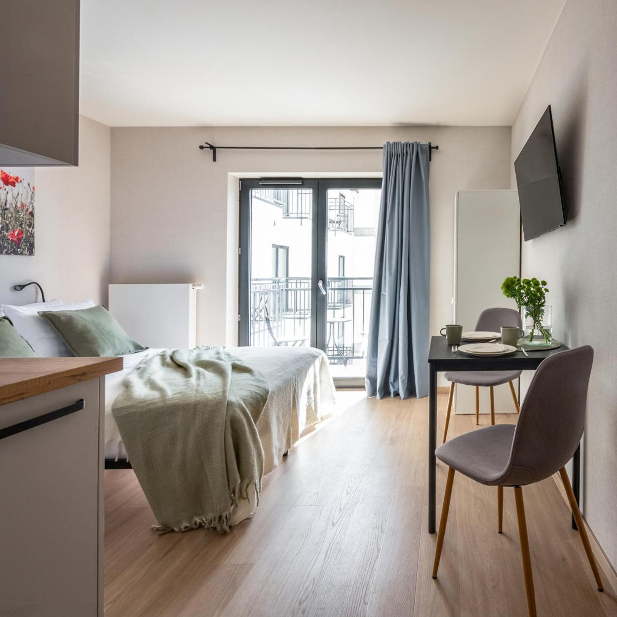 Iron Apartments Cracovie Extérieur photo